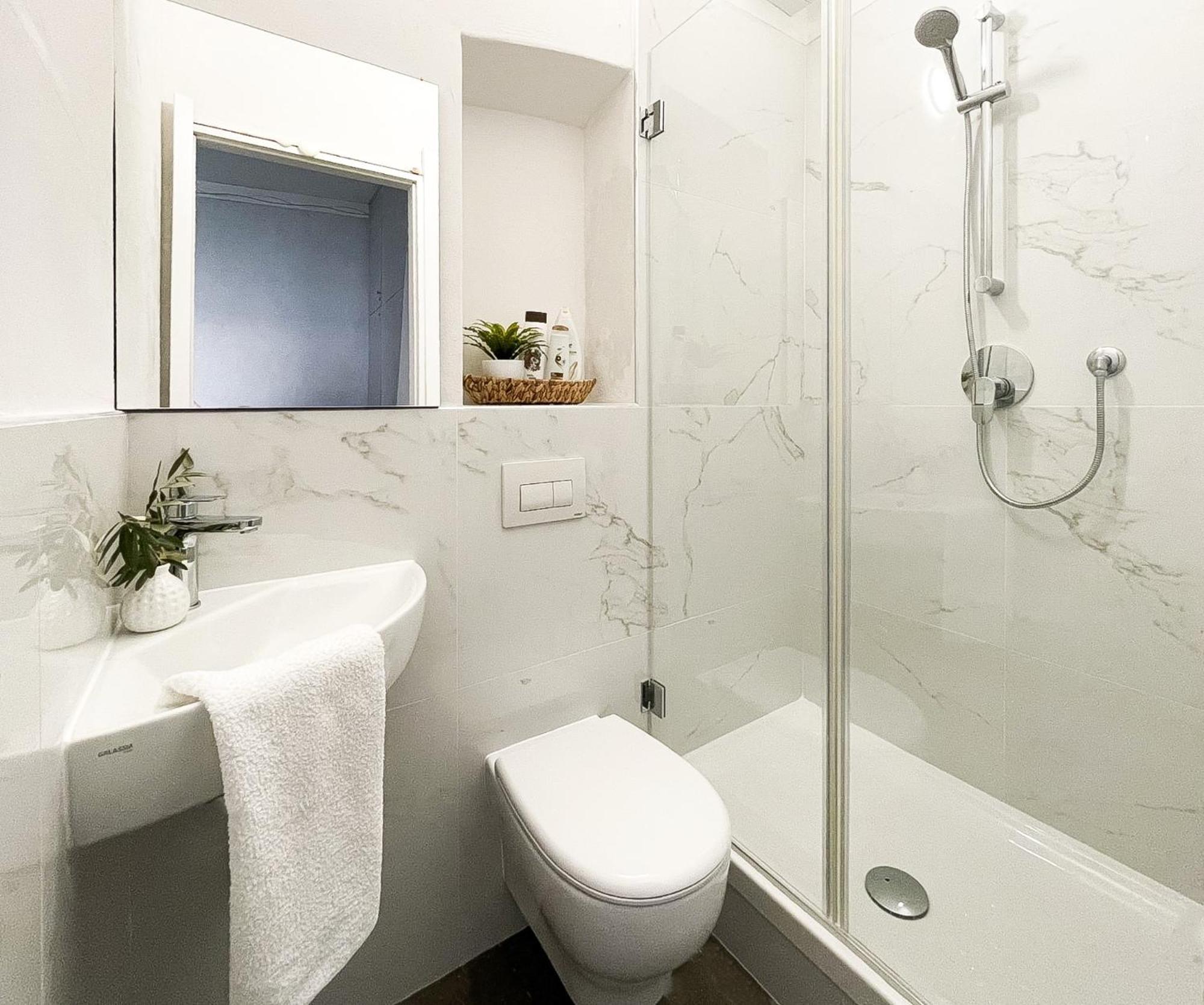 Appartement Luxury Lakeside Right On The Water Salò