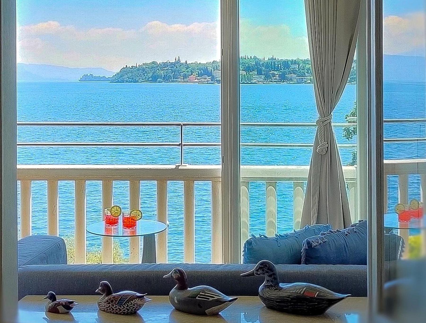 Appartement Luxury Lakeside Right On The Water *
